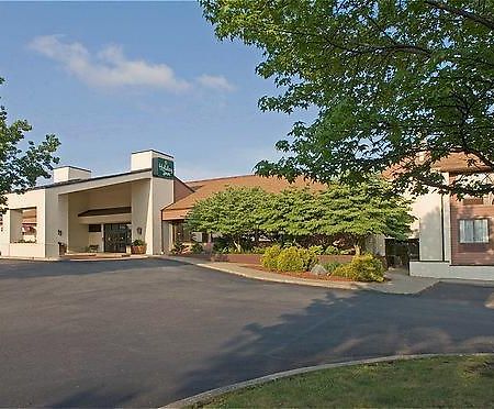 Holiday Lodge Hotel Oak Hill エクステリア 写真
