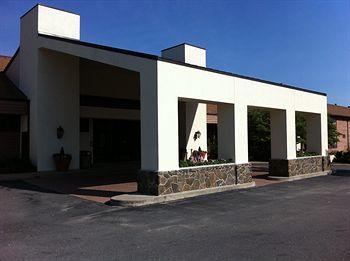 Holiday Lodge Hotel Oak Hill エクステリア 写真